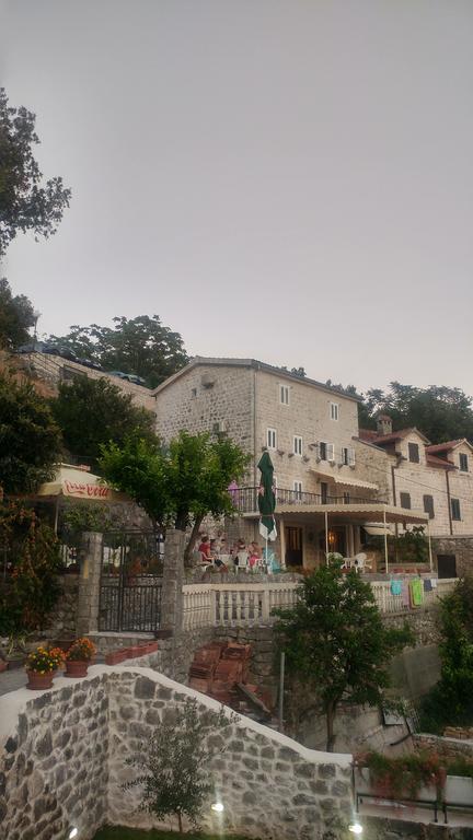Bella Vista Zmukic Appartement Perast Buitenkant foto