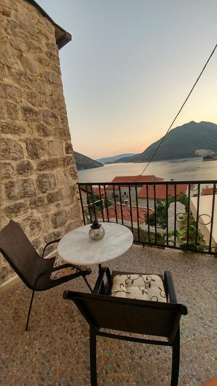 Bella Vista Zmukic Appartement Perast Buitenkant foto